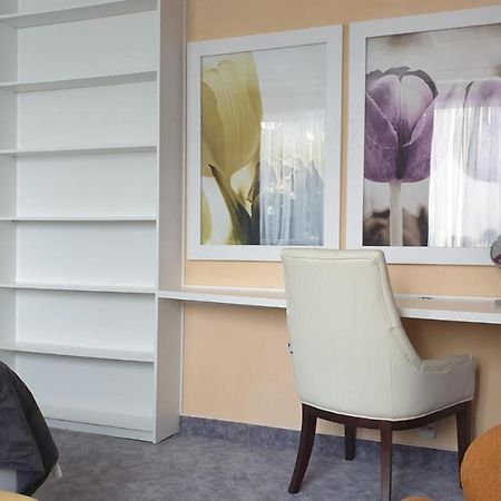 Kvetinovy Apartman A3B V Chomutove Ngoại thất bức ảnh