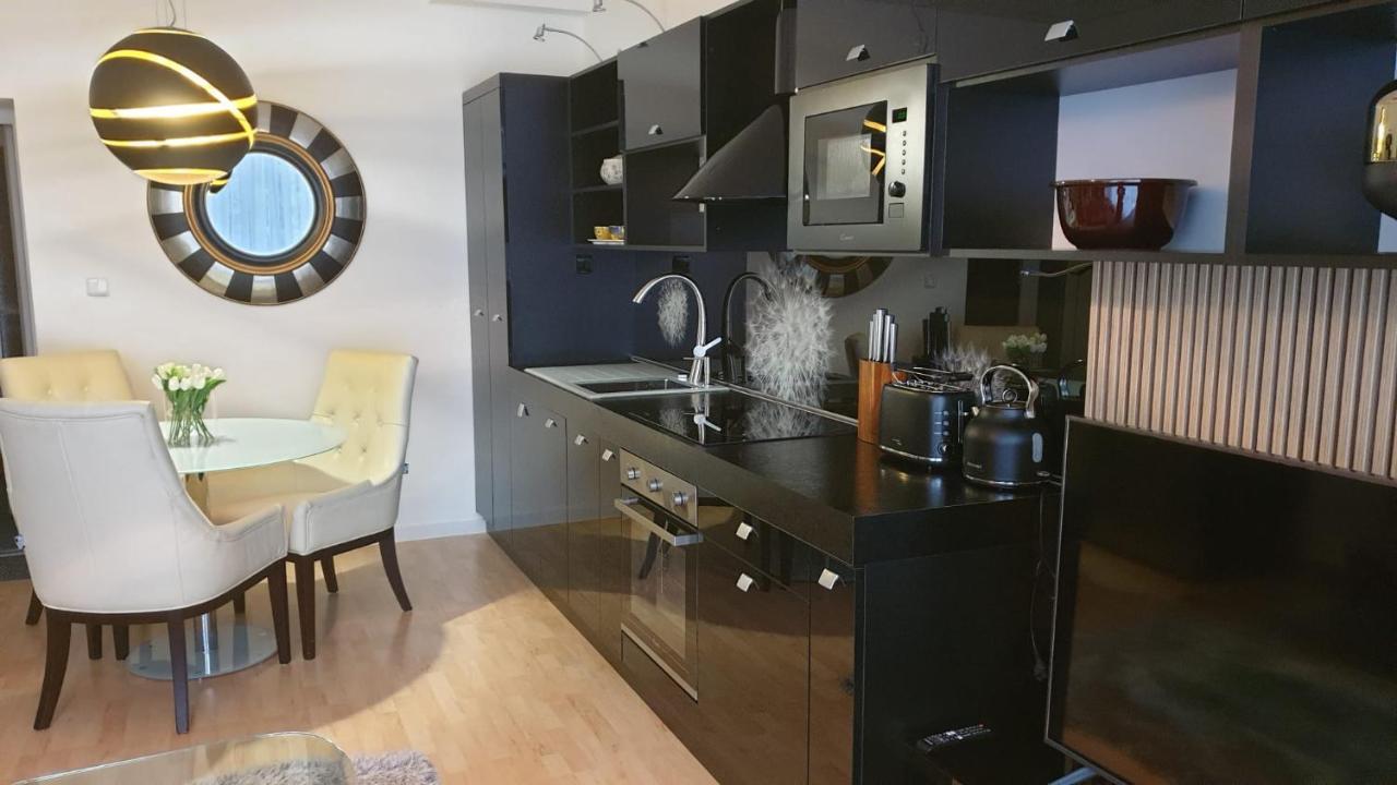 Kvetinovy Apartman A3B V Chomutove Ngoại thất bức ảnh